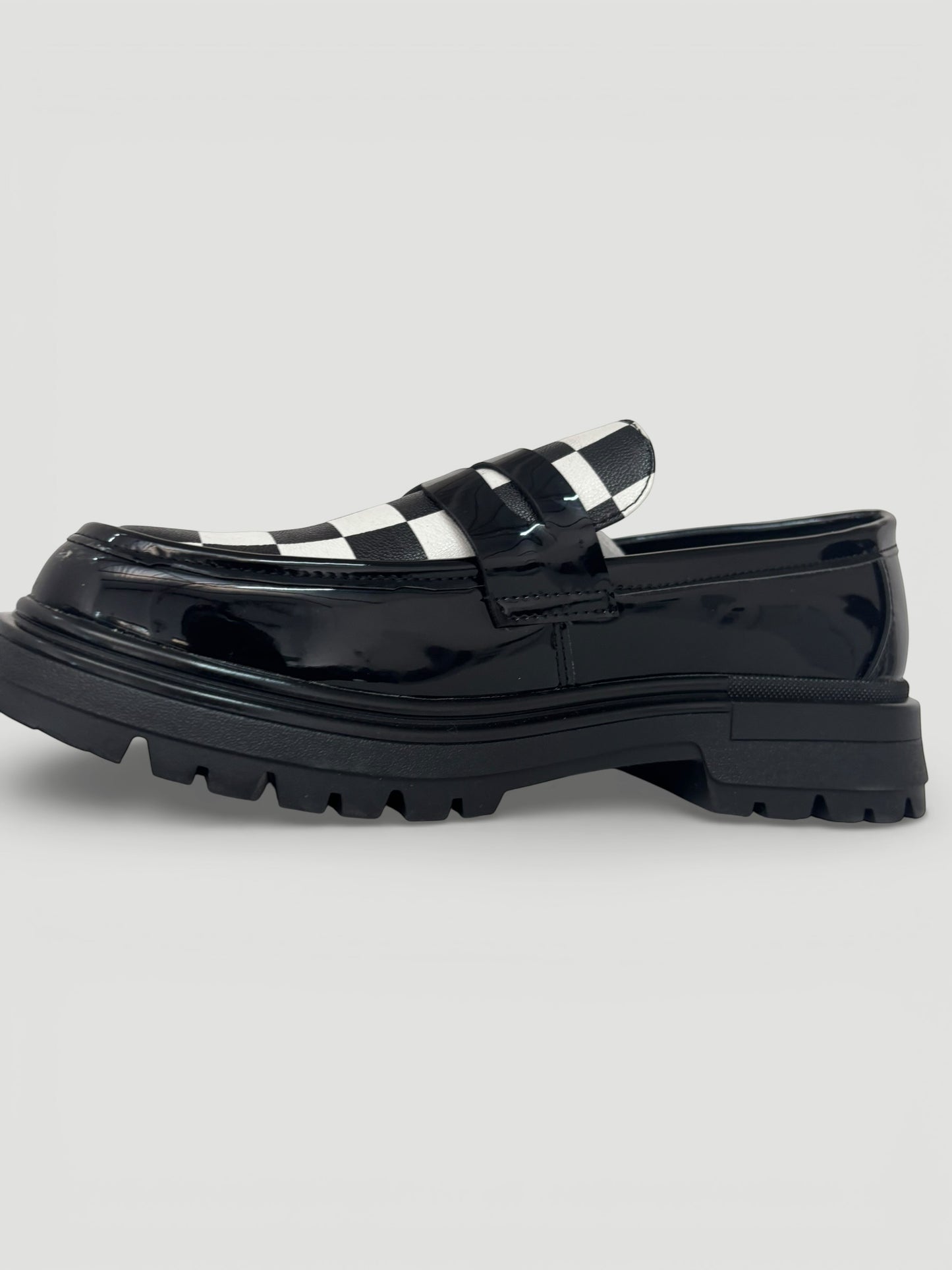 Black & White Patchwork Soft & Comfortable PU Leather Round Toe Platform Loafers