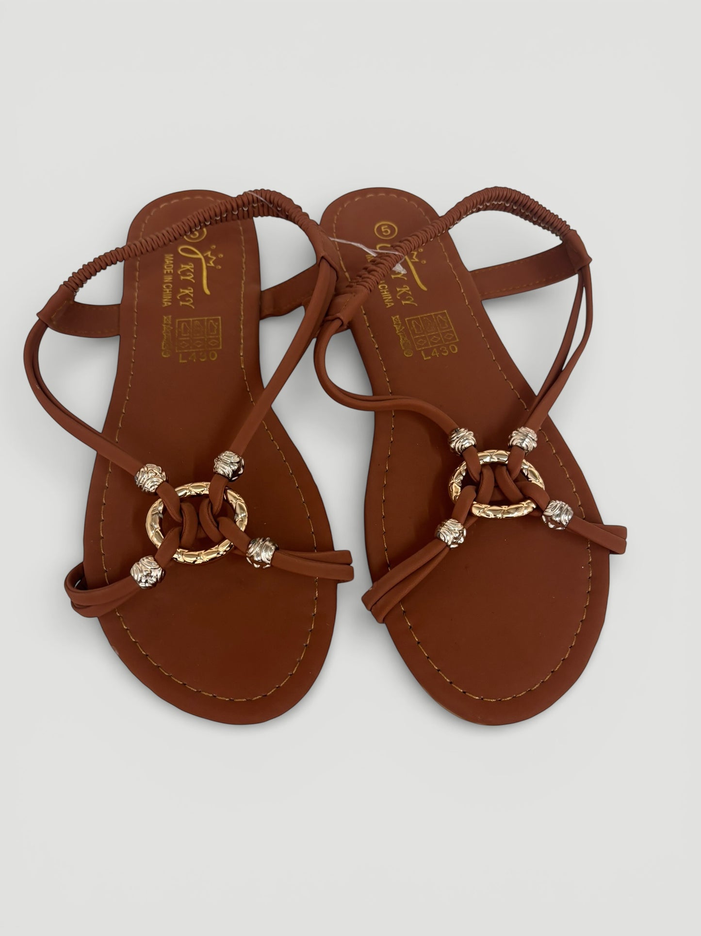 Women strings sandals